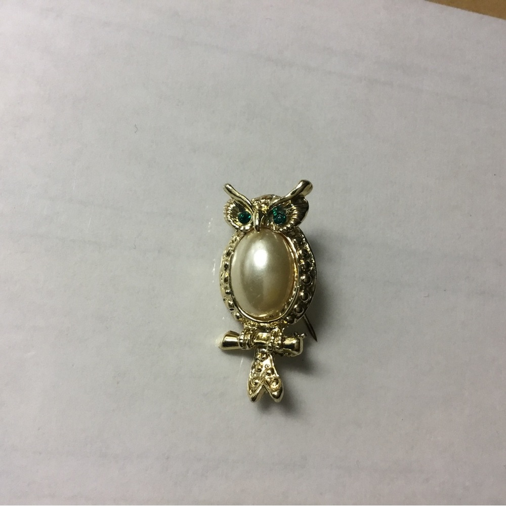 Classic Owl Brooch Signed Crown 1050’s era.